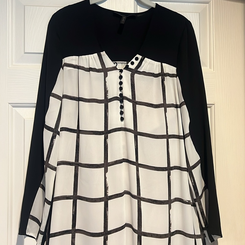 Dress - Picture 3 of 4